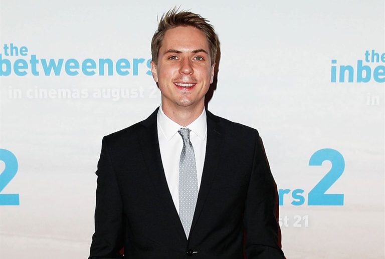 joeinbetweeners 1210452846 768x517