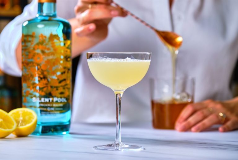 Lifestyle Cocktail   Bees Knees 2 SPG Bottle  3 2137957626 768x517